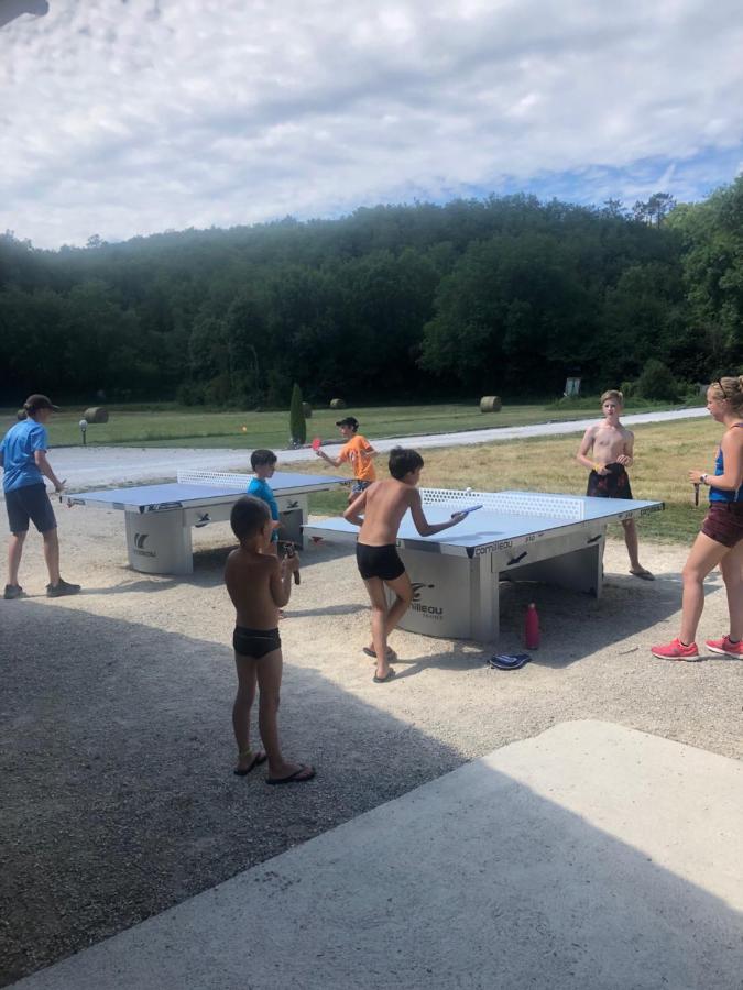 Le Douzou Camping *